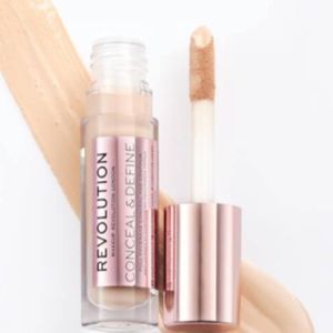 🦋Bundle 6/$25 Makeup Revolution Conceal & Define Concealer C2 New FullSz